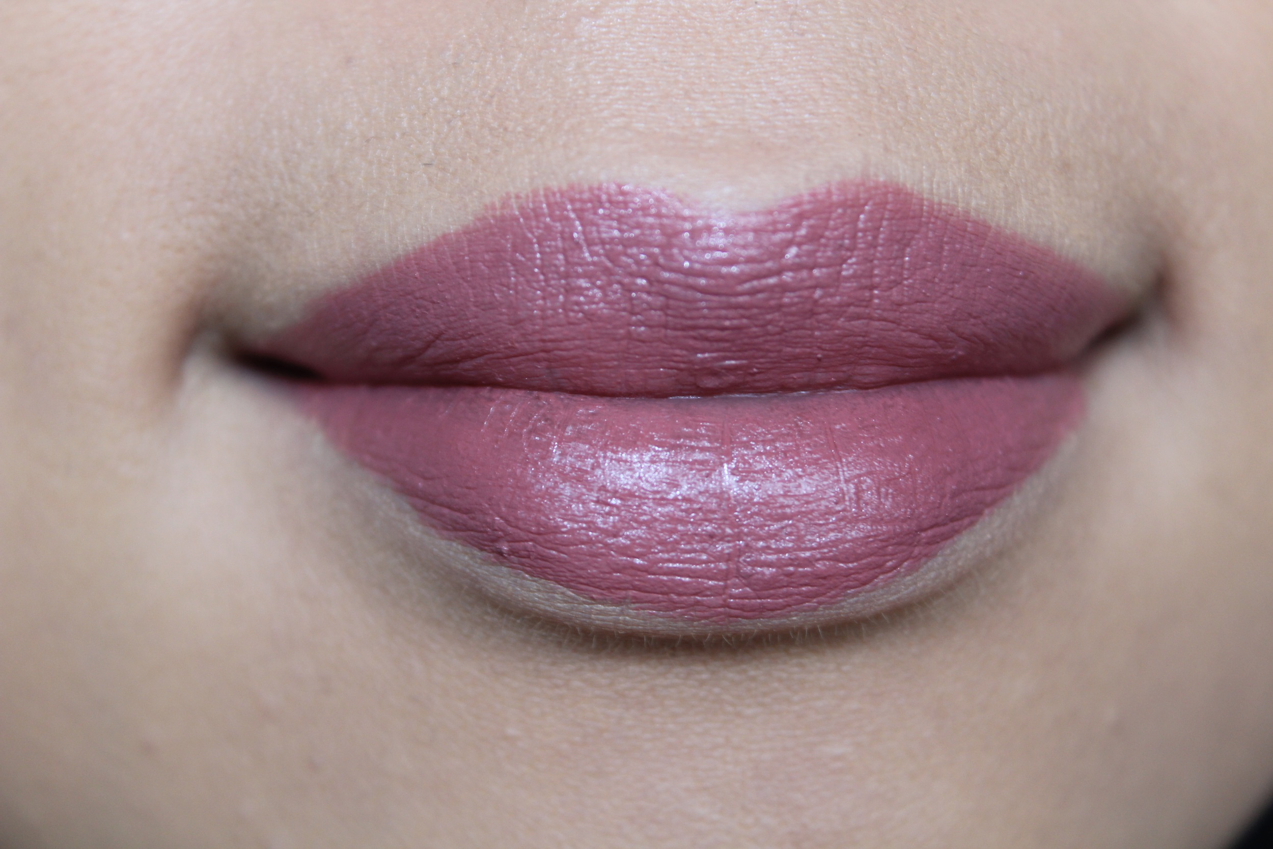 mac lipstick swatches on lips